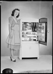 Women with AWA refrigerator, Sydney, Max Dupain, c. 1946