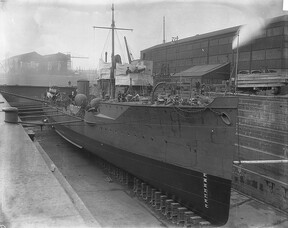 Bow view of HMS Eden