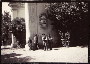 Paul Bigot jouant une partie de pÃ©tanque Ã  Rome